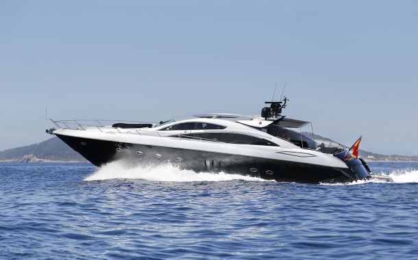 Alquilar YATES - SUNSEEKER PREDATOR 82 Ibiza
