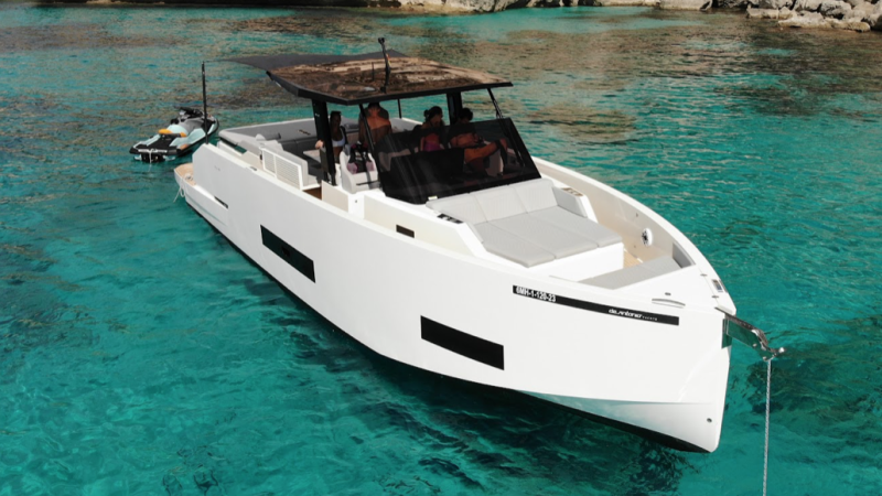 Alquilar WALKAROUNDS - DE ANTONIO D42 OPEN en Ibiza